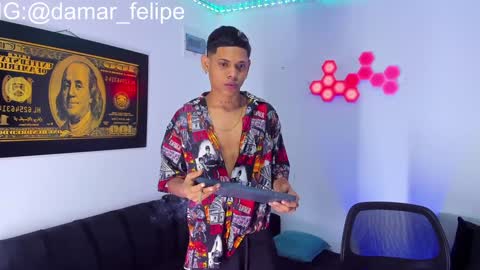 damar_felipe online show from November 26, 2024, 11:02 am