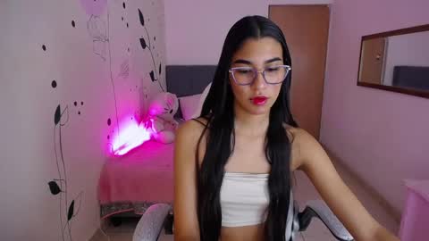 dana_paula online show from December 28, 2024, 11:38 am