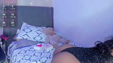 daniela_babe online show from November 25, 2024, 9:11 pm