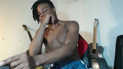 dann_hill_1 online show from November 15, 2024, 12:24 am