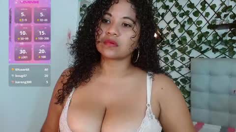 dannaberlin_0 online show from December 15, 2024, 12:46 pm