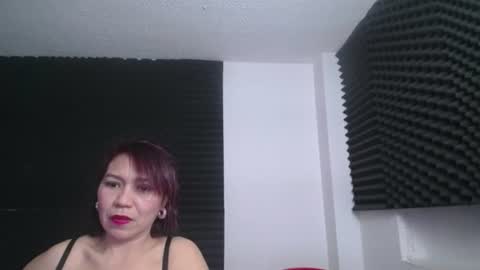 dannamomcerrat online show from November 20, 2024, 2:57 am