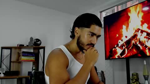 Hey im David that loves to explore and speak their fantasies. Very open talktative and nice. Feel free to chat with me online show from November 29, 2024, 11:48 am