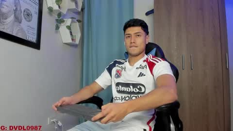 david_lopez_00 online show from November 12, 2024, 12:15 am