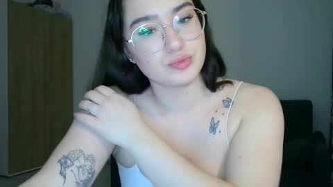 diamondd_girl online show from December 26, 2024, 8:49 pm