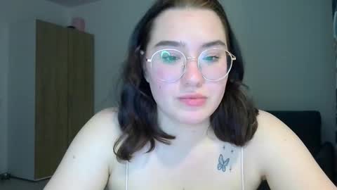 diamondd_girl online show from December 14, 2024, 4:50 pm