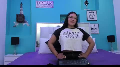 Diana Meja  online show from February 2, 2025, 3:44 am