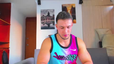 dimitricaruso online show from November 30, 2024, 10:33 pm