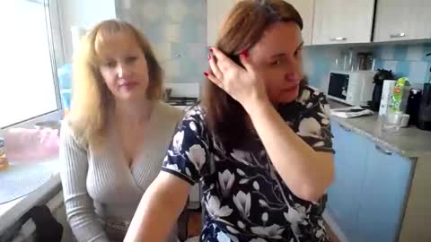 Tatiana 43 curvy sexy body and Joanna redhead 39 years online show from November 11, 2024, 6:48 am