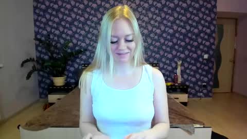 MaryGirls online show from January 11, 2025, 8:06 pm