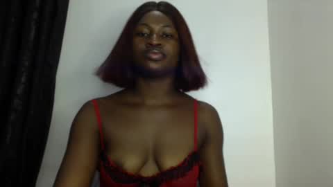 dripping_luna online show from December 16, 2024, 11:25 pm