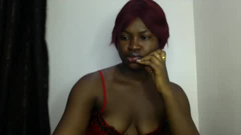 dripping_luna online show from December 18, 2024, 10:42 pm