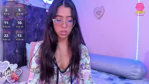 dulce_ariza online show from November 30, 2024, 2:27 pm