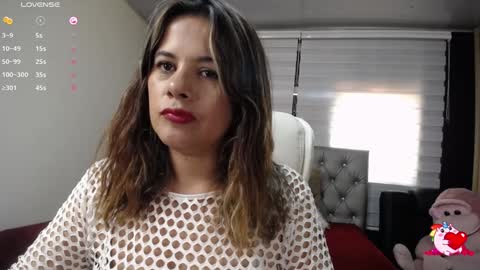 dulceferrer__ online show from December 12, 2024, 5:15 pm