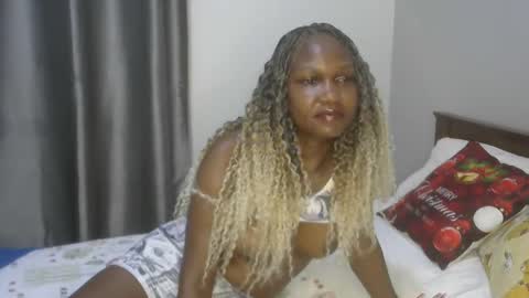 east_queen online show from December 20, 2024, 6:38 pm