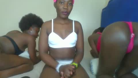 ebony_godess6 online show from December 9, 2024, 6:21 pm