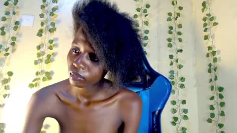 ebony_petite02 online show from December 16, 2024, 2:33 pm