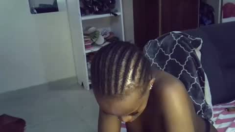 ebonykiki online show from January 1, 2025, 10:47 pm