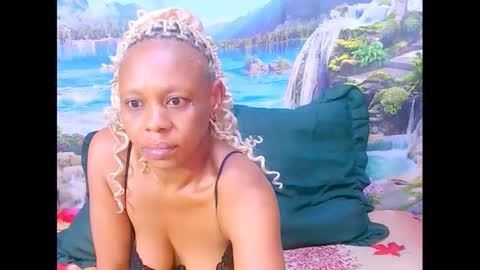 ebonywildcat69 online show from February 5, 2025, 4:49 am