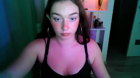 effie_balconii online show from November 30, 2024, 3:31 pm