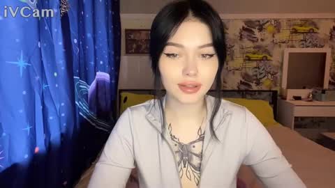 elaraluxe_ online show from January 30, 2025, 7:12 am