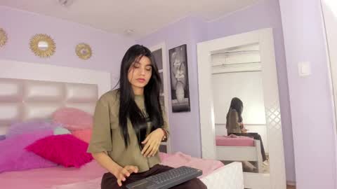 eliana_09 online show from January 17, 2025, 12:46 pm