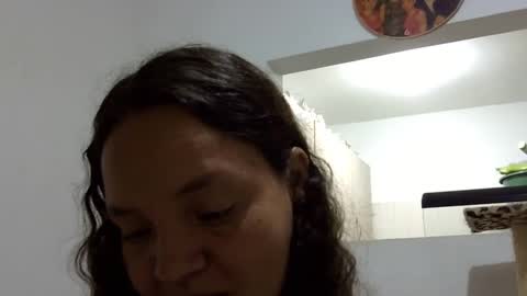 Elizabeth Martinez  online show from November 10, 2024, 4:09 pm