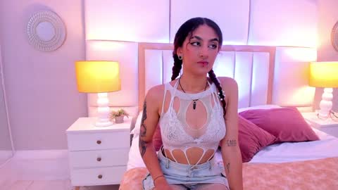 EllaBennet online show from November 27, 2024, 5:31 am