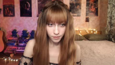 ellie_friendly online show from November 26, 2024, 12:07 pm