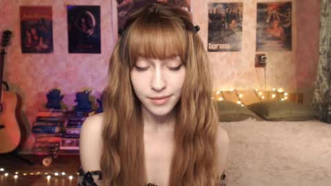 ellie_friendly online show from December 12, 2024, 12:21 am