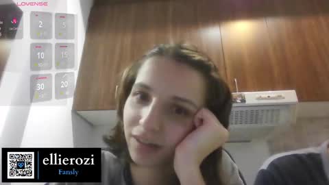 Ellie Rozi online show from January 8, 2025, 1:55 am