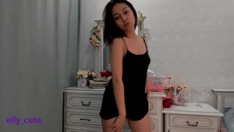 Elly Cute  online show from December 3, 2024, 3:00 am