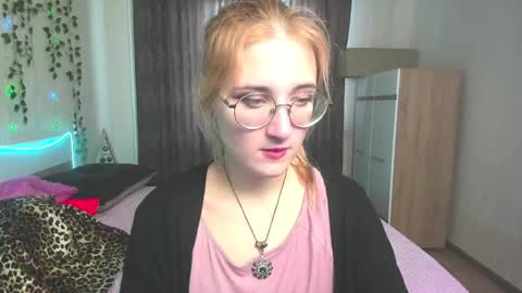 elsa_hot_here online show from December 22, 2024, 7:10 am