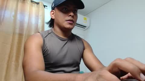 elver_gon19_ online show from January 29, 2025, 4:43 pm