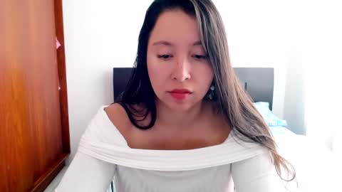 emely_sexx online show from January 14, 2025, 5:14 pm