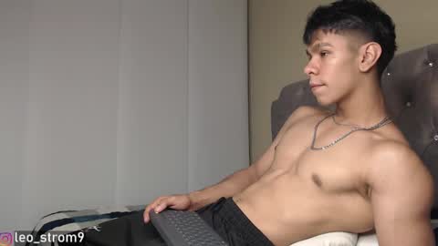 emile_239 online show from December 15, 2024, 5:03 am