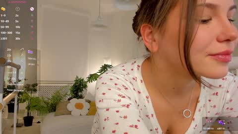 emilia_dream online show from January 14, 2025, 3:58 pm