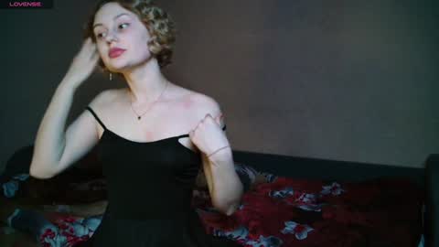 Lovely girl online show from December 23, 2024, 12:26 am