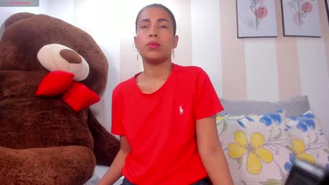 emilly_smithh online show from November 11, 2024, 11:22 pm