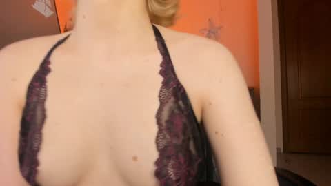 emily___relish_ online show from January 3, 2025, 1:17 pm