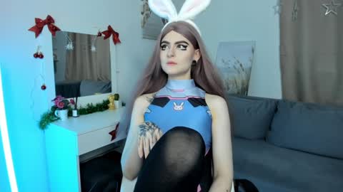 emily_moooree online show from January 6, 2025, 4:11 am