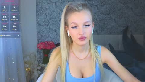 emilydancee online show from December 17, 2024, 6:26 am