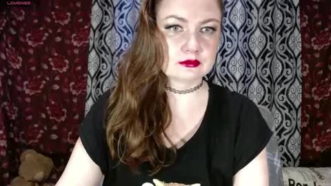 EmilyDoth online show from December 25, 2024, 7:26 am