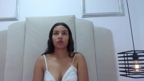 emilygroe online show from January 16, 2025, 1:02 pm