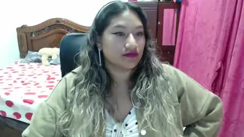 Emily Cortez online show from November 16, 2024, 3:38 am