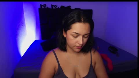 emilysavvato online show from January 4, 2025, 10:26 pm