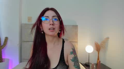 Emilyy Watson online show from January 13, 2025, 11:47 am