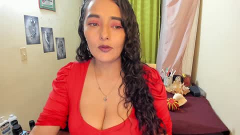  emma luxy online show from December 25, 2024, 1:26 am