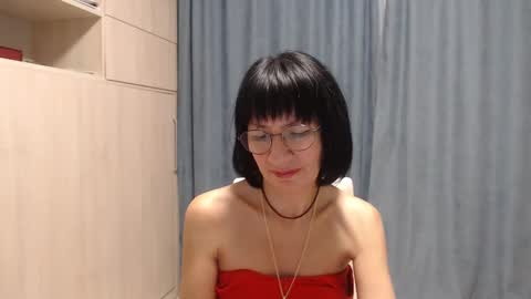 ericablack8 online show from November 19, 2024, 2:33 pm