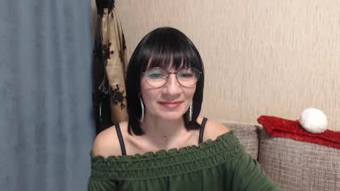 ericablack8 online show from December 27, 2024, 4:08 pm